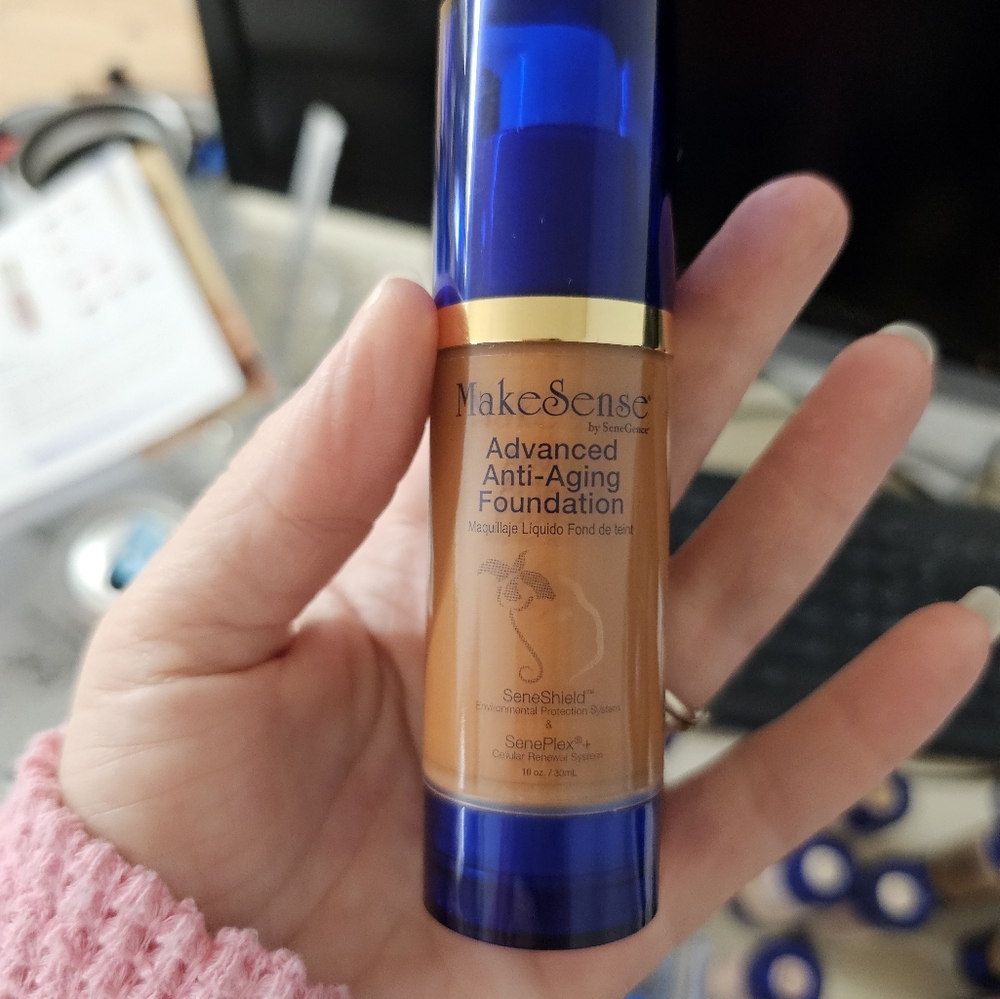 Advanced Anti-Aging Foundation - Deep Caramel Senegence